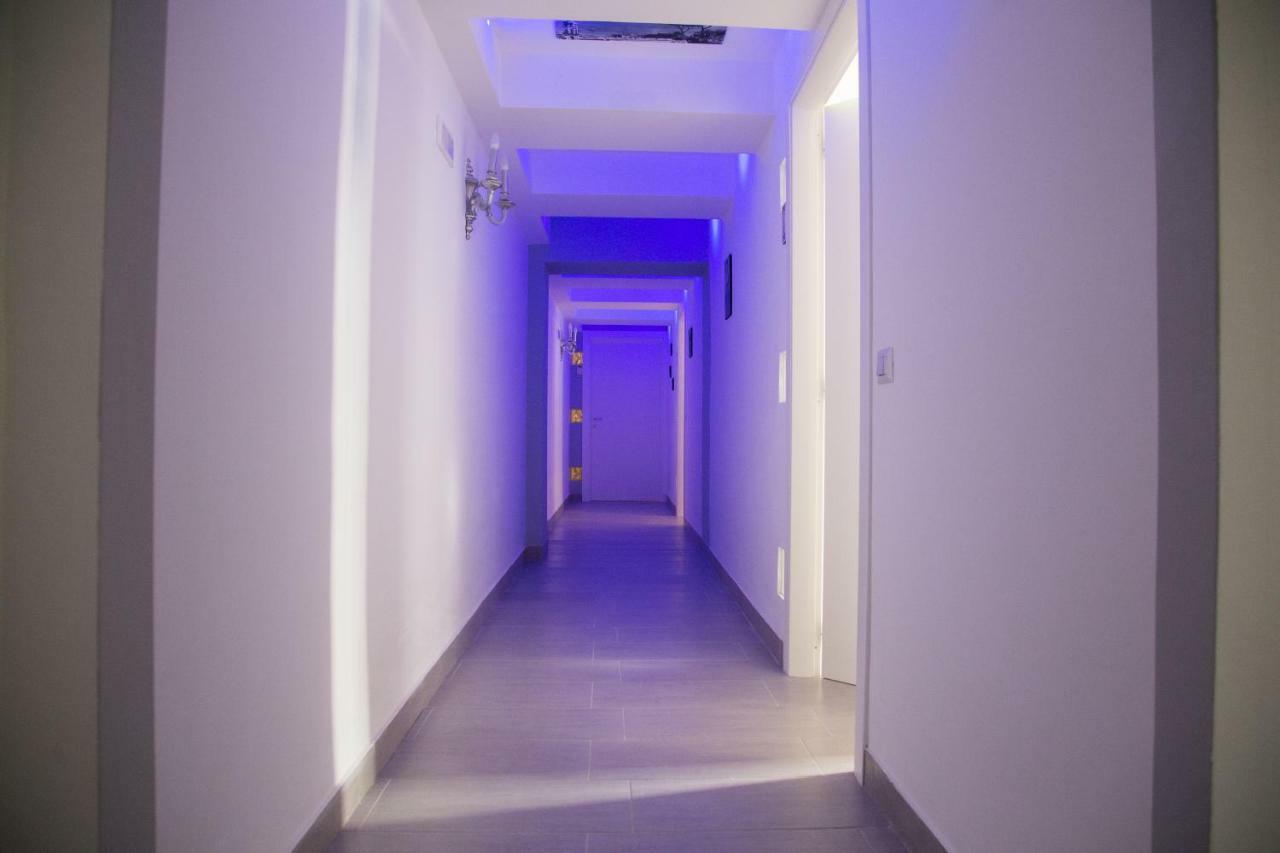 Vesuvius Luxury Suites Naples Exterior photo